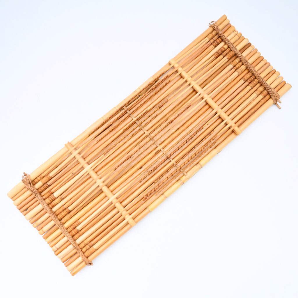 Zither made out of reeds