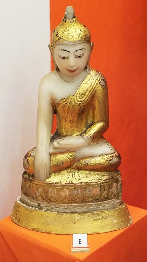 buddha sculpture